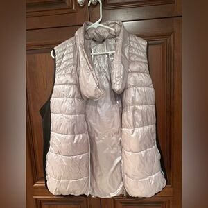 Puffer vest pink and black